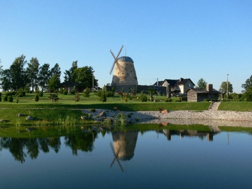 Restoranai, kavinės, barai, salės Šeduvos Malūnas kviečia švęsti ir ilsėtis.