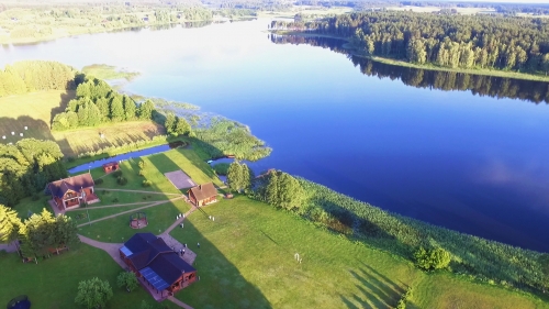 PAS ŠEŠTOKĄ Vilos Sodybos Nuoma Vestuvėms iki 80 vietų 