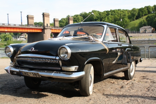 Automobilių nuoma Išskirtinė šventė su legendine VOLGA!