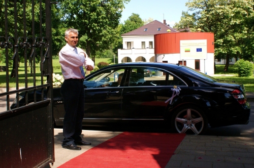 Limuzinų nuoma Bentley, Maybach, Mercedes-Benz limuzinų nuoma