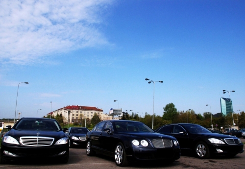 Bentley, Maybach, Mercedes-Benz limuzinų nuoma