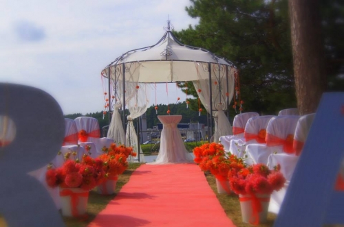 Koplytėlės Koplytėlės (kupolo) nuoma vestuvių ceremonijai