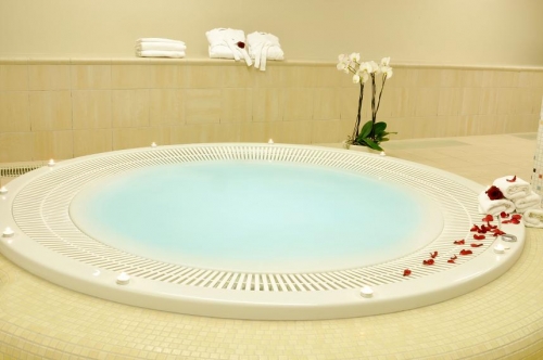 Spa centrai, sporto klubai Viešbučio „Europa Royale Kaunas“ SPA centras 