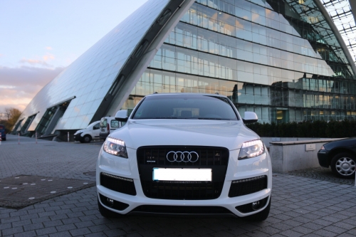 Automobilių nuoma Dailus ir labai patogus Audi Q7 2012 m. www.audine.lt