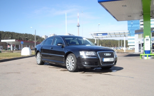 Automobilių nuoma Audi A8 Long - 90 lt.