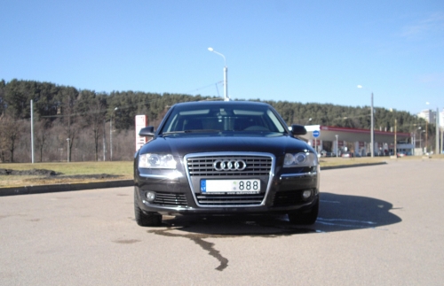 Automobilių nuoma Audi A8 Long - 90 lt.