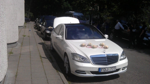 Automobilių nuoma Prabangus, išskirtinis, elegantiškas MERCEDES BENZ S500 LONG 2013