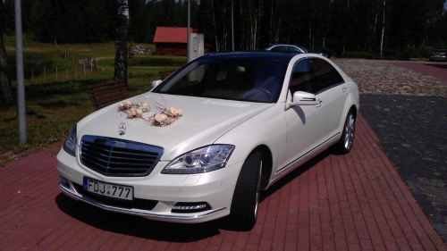 Automobilių nuoma Prabangus, išskirtinis, elegantiškas MERCEDES BENZ S500 LONG 2013