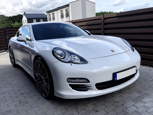 Automobilių nuoma Prabangus automobiliai vestuvems ir ne tik PORSCHE