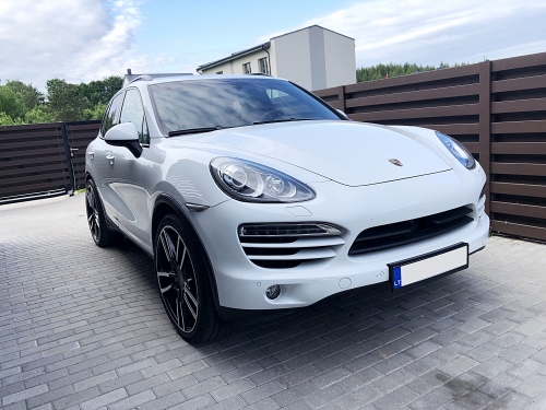 Automobilių nuoma Prabangus automobiliai vestuvems ir ne tik PORSCHE