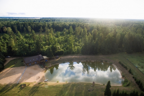 Sodybos, dvarai, vilos Sodyba "Prie ąžuolų" Jūsų šventėms