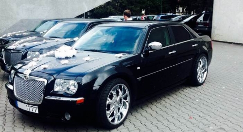 www.arnoauto.lt  CHRYSLER 300C nuoma