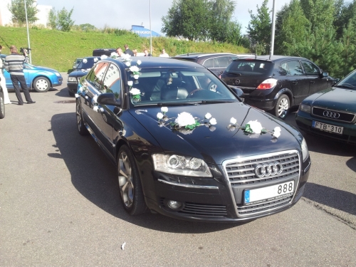 Automobilių nuoma Audi A8 automobilių nuoma 