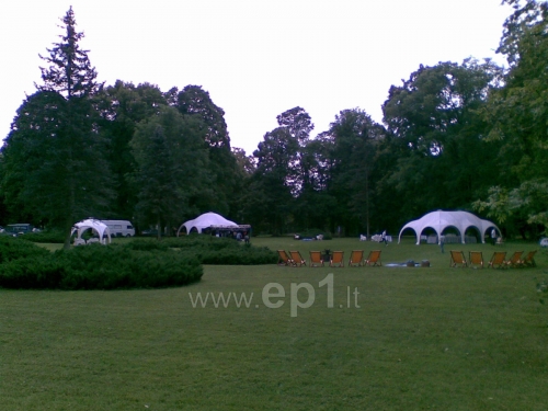 Palapinių nuoma Išskirtinių paviljonų, palapinių, pavėsinių nuoma Jūsų šventei.