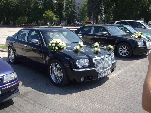 Automobilių nuoma chrysler 300c naujo modelio nuoma 866220000