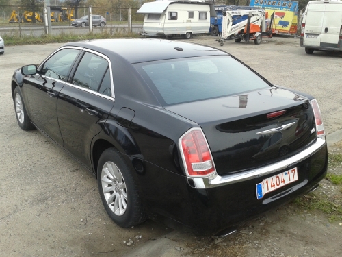 Automobilių nuoma chrysler 300c naujo modelio nuoma 866220000