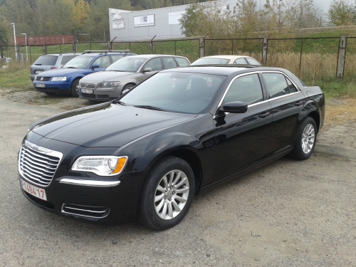 Automobilių nuoma chrysler 300c naujo modelio nuoma 866220000