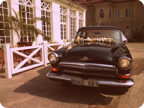 Automobilių nuoma Nuomojame 1961- ųjų Volgą GAZ 21.