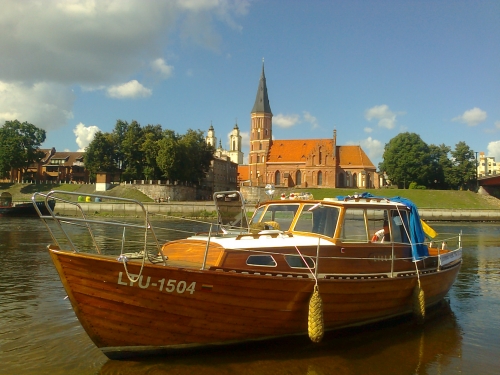 Mergvakarių – bernvakarių šventės vieta  Laivo nuoma Kaune, Nemune