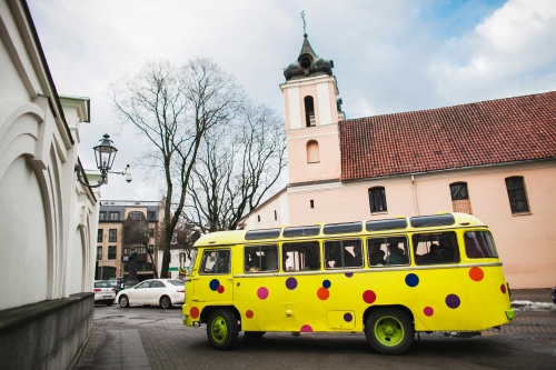 Automobilių nuoma Vienintelis Lietuvoje linksmiausias transportas Jūsų šventei.