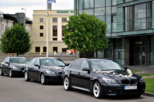 Automobilių nuoma Baltas BMW X5, BMW 5 Klases, X5, Audi Q7 