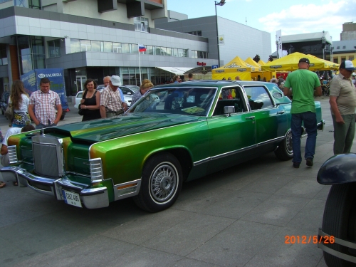 Automobilių nuoma Senovinis LINCOLN automobilis 