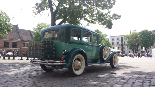 Automobilių nuoma 1931 m. CHRYSLER automobilis