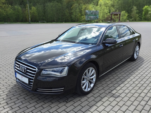 Automobilių nuoma Prabangus AUDI A8 LONG (2013 m. naujas modelis!!!)