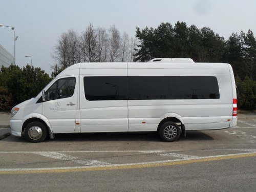 Mikroautobusų, autobusų nuoma UAB ,,AUTOBAS" Mersedes Benz 516 XXXL Sprinter.