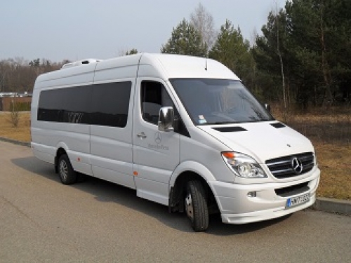 Mikroautobusų, autobusų nuoma UAB ,,AUTOBAS" Mersedes Benz 516 XXXL Sprinter.