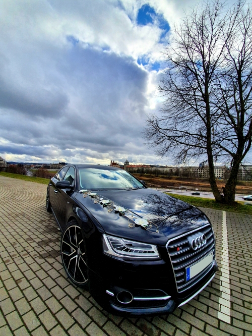 Automobilių nuoma Audi A8 Long 2017 nuoma vestuvėms