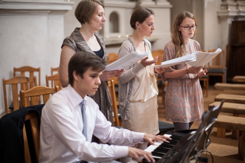 Vestuvių muzikantai Gospel muzikos ansamblis vestuvių ceremonijoje
