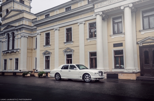 Automobilių nuoma Bentley Arnage rankų darbo automobilis Jūms