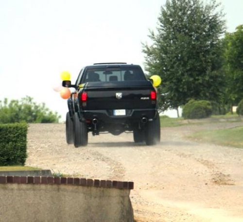 Automobilių nuoma Dodge Ram - Tai toks vienintelis ir iškirtinis automobilis siūlom