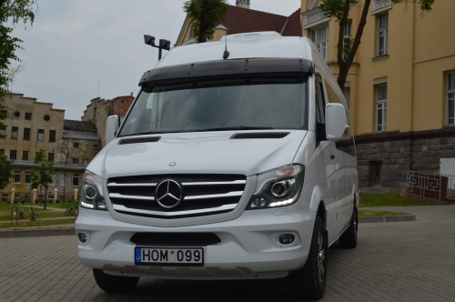 Mikroautobusų, autobusų nuoma Mikroautobuso Mercedes Benz Sprinter nuoma su vairuotoju.
18+1