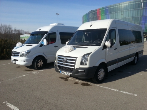 Mikroautobusų, autobusų nuoma Mikroautobuso VW CRAFTER nuoma su vairuotoju. 19 sedimu vietu.