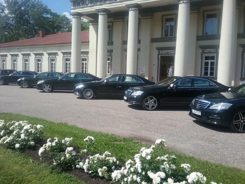 Mercedes E200, S500L, V200d automobilių nuoma vestuvėms :)