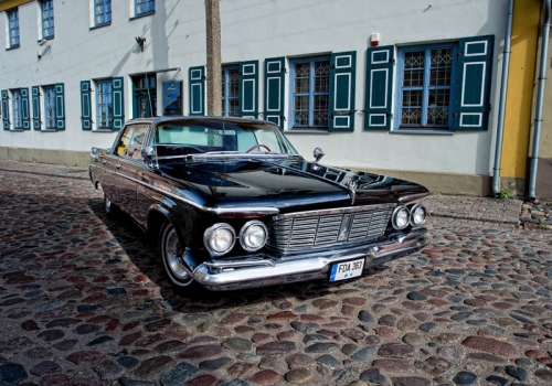 Automobilių nuoma Prabangus ir išskirtinis Chrysler Imperial, 1963 m.