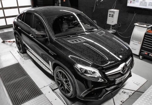 Automobilių nuoma Nuomojamas prabangus mercedes benz gle coupe automobilis 