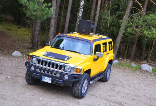 Automobilių nuoma Hummer H3 automobilio nuoma
