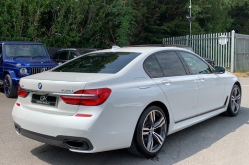 Automobilių nuoma Bmw 7 G12 Nuoma Jusu sventei // vestuvems